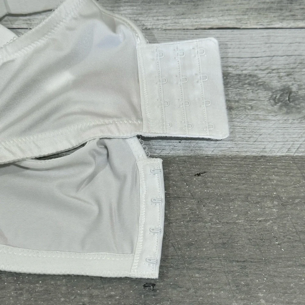 WACOAL Basic Beauty Spacer Underwire T-Shirt Bra - White - Sz - 38DDD .US